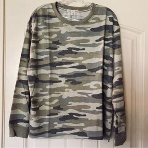 🍀WAS $32: C&C California Olive/Beige Long Sleeve Top